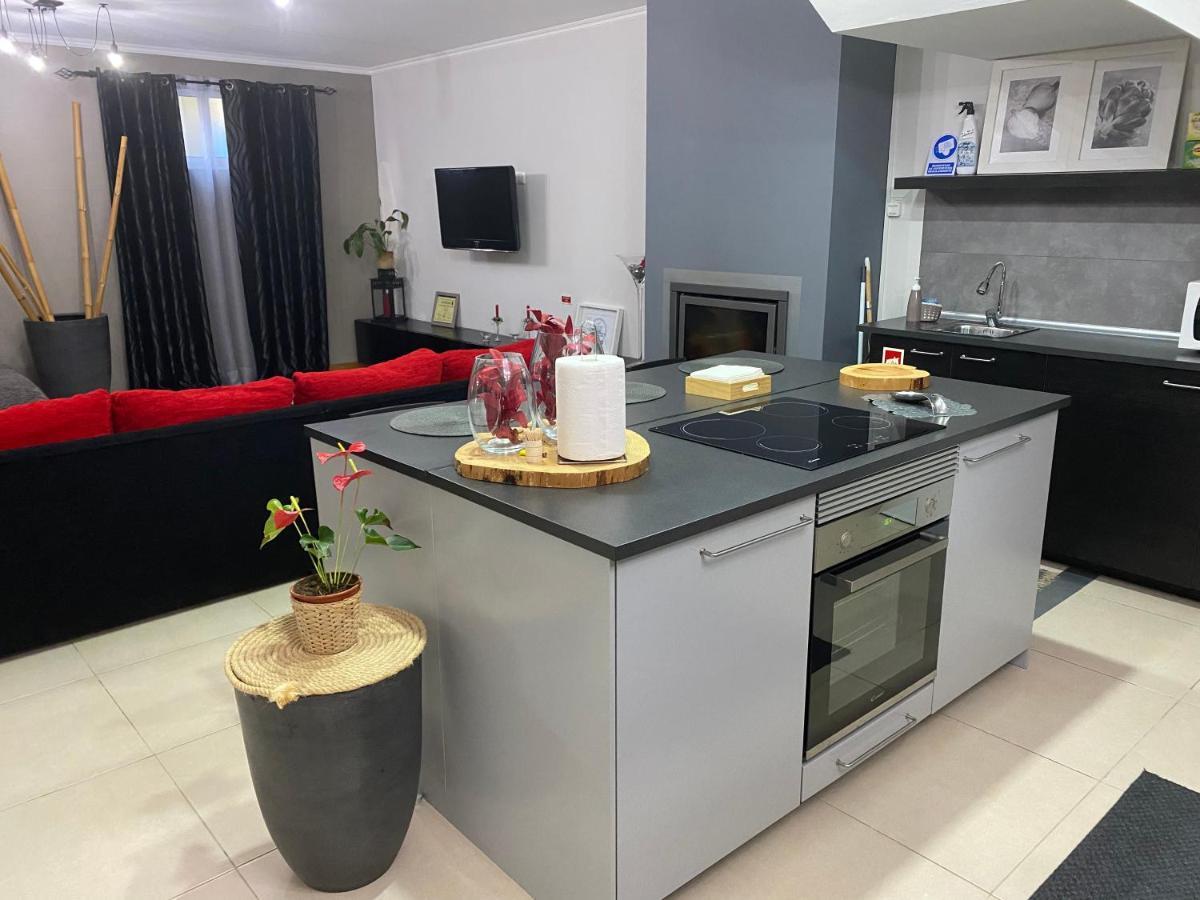 Alojamento House 66 Apartment ปอนตาเดลกาดา ภายนอก รูปภาพ