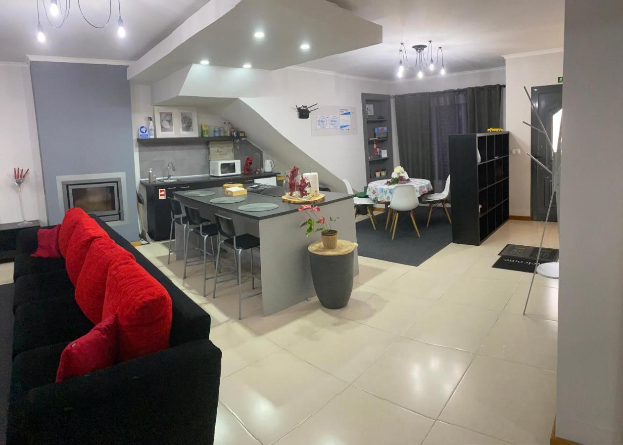 Alojamento House 66 Apartment ปอนตาเดลกาดา ภายนอก รูปภาพ