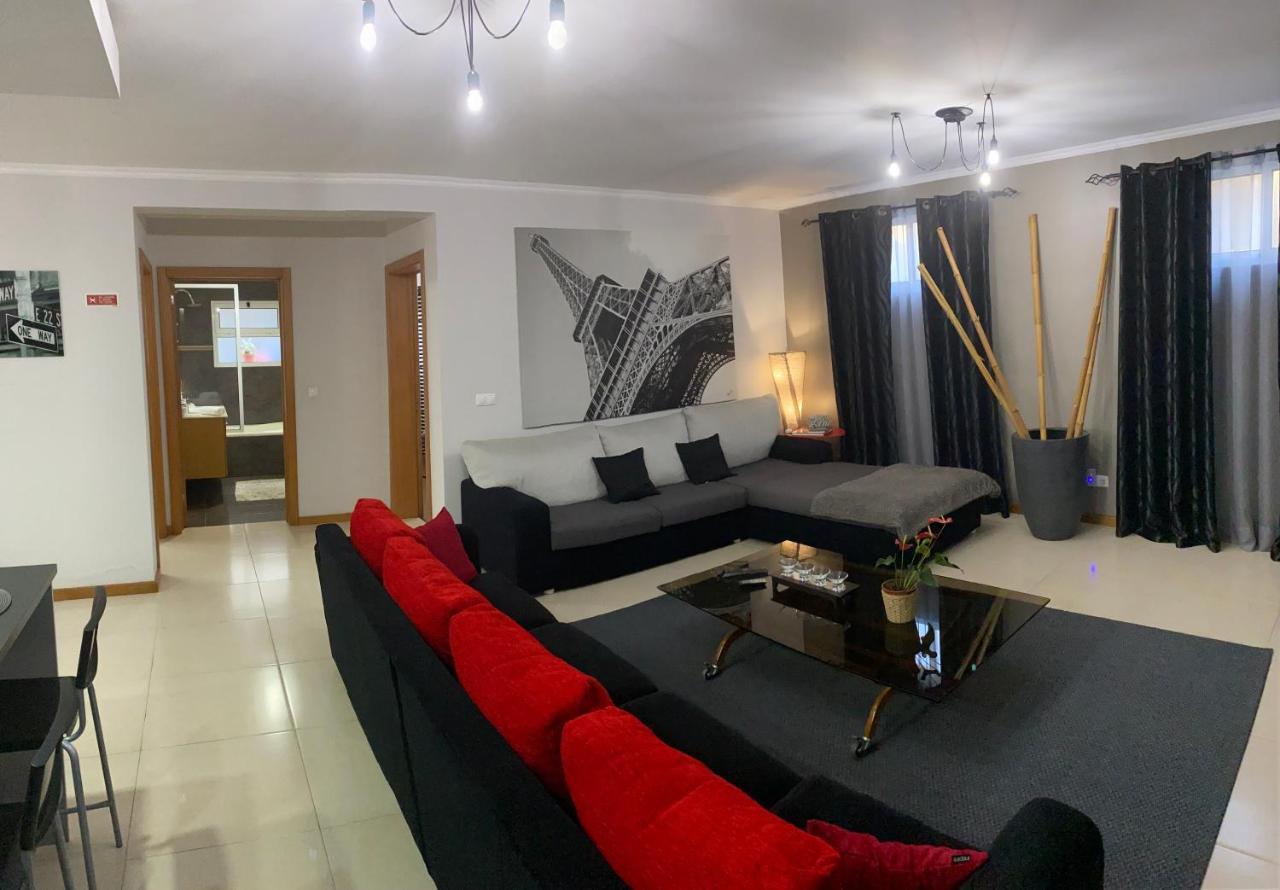 Alojamento House 66 Apartment ปอนตาเดลกาดา ภายนอก รูปภาพ