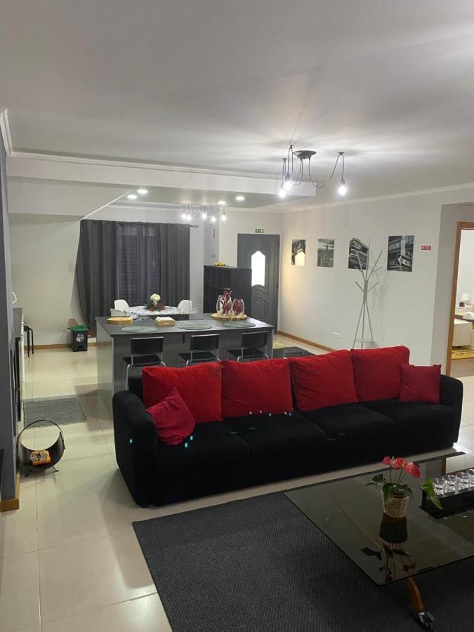 Alojamento House 66 Apartment ปอนตาเดลกาดา ภายนอก รูปภาพ